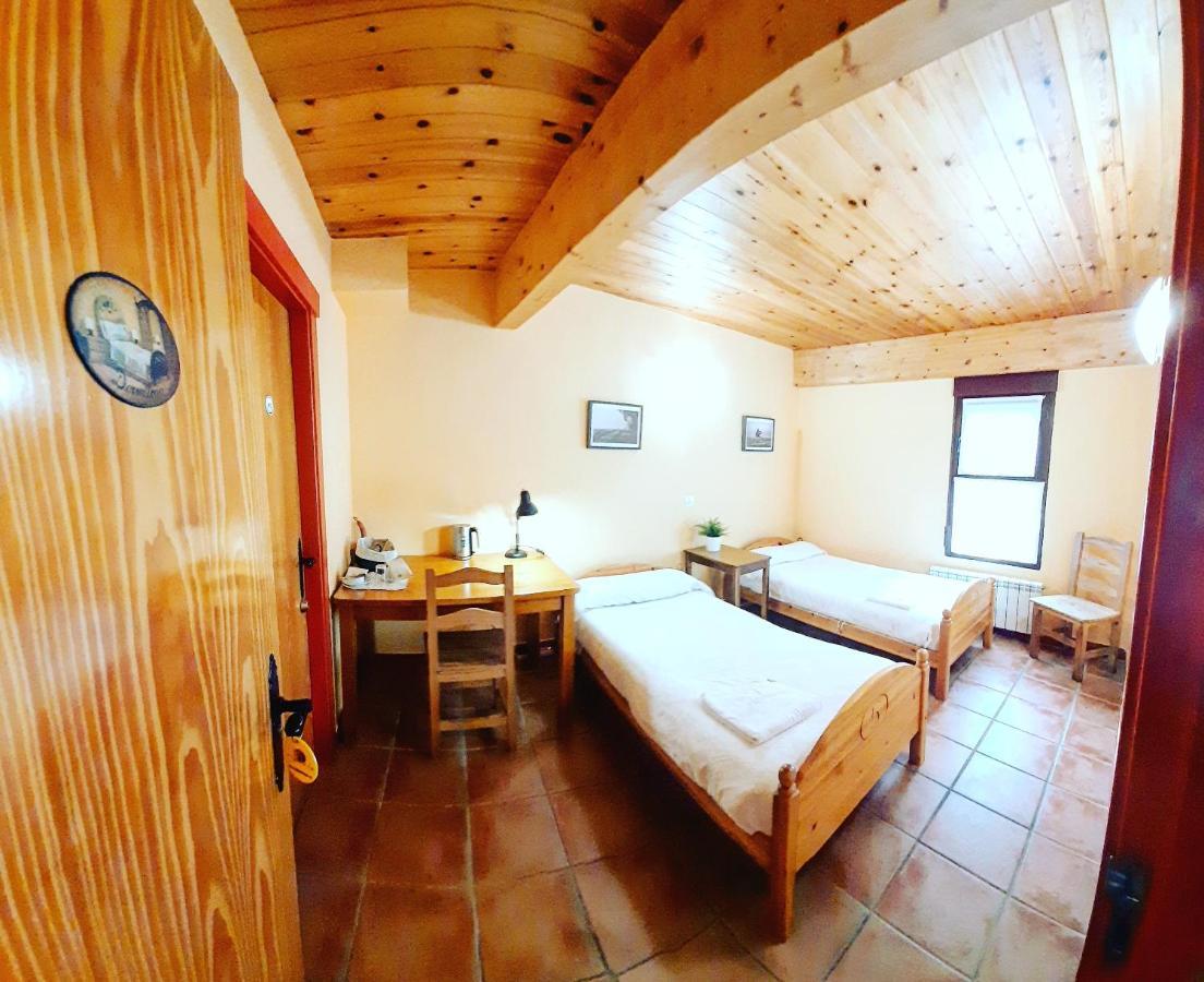 Albergue El Pajar De Ages - Exclusivo Para Peregrinos - Exclusive For Pilgrims Eksteriør billede